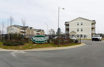 Wedgefield Apartments in Raeford, NC - Building Photo - Building Photo