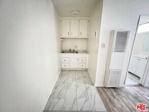 1118 Waterloo St in Los Angeles, CA - Building Photo - Building Photo