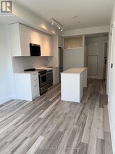 3250 Carding Mill Trail in Oakville, ON - Building Photo - Building Photo