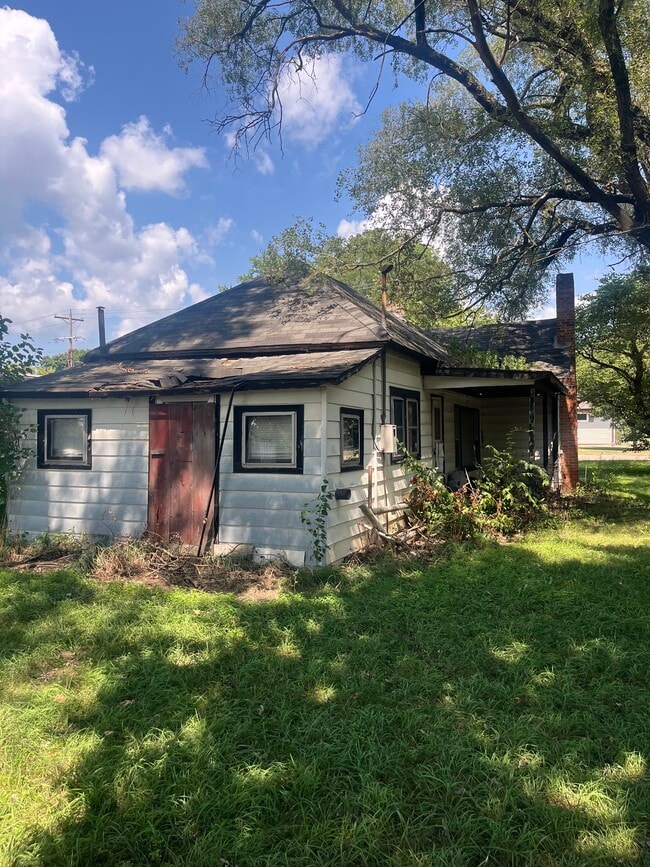 property at 123 Grant St