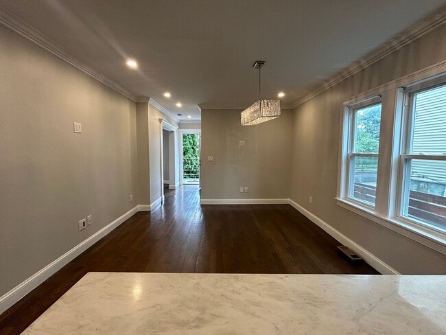 69 Swan St in Everett, MA - Building Photo - Building Photo