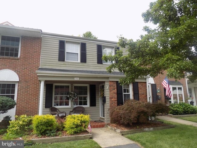 property at 702 Towne Center Dr