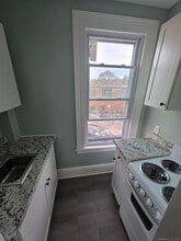 21 Pearl St in Torrington, CT - Foto de edificio - Building Photo