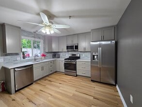 3 Hirschklau Ln, Unit Spacious 2BR/2BA Condo in Fair Lawn, NJ - Building Photo - Building Photo