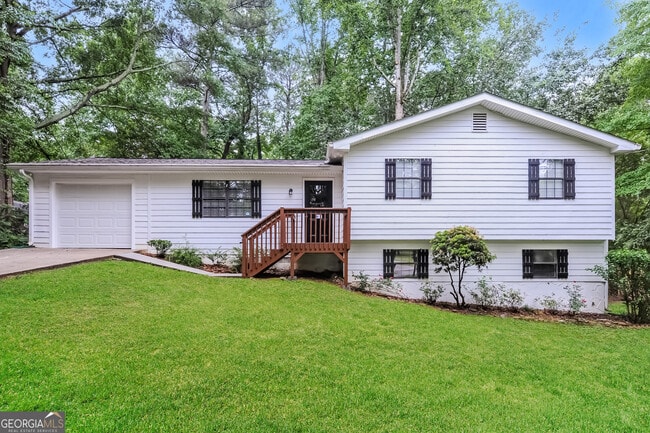 property at 134 Ventnor Ct