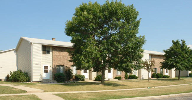 Ridgeview Estates in De Pere, WI - Building Photo - Building Photo