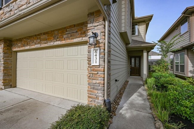 property at 6431 Calgary Woods Ln