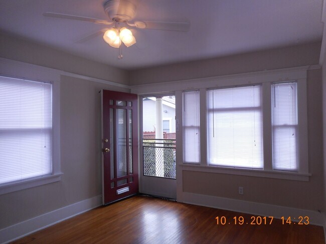 370-372 1st St in Long Beach, CA - Building Photo - Building Photo