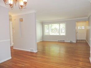 30115 Thomas St in Willowick, OH - Building Photo - Building Photo