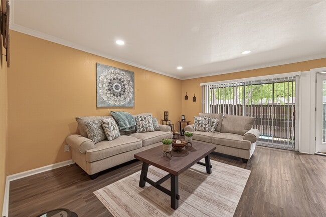 property at 3934 W Alabama St