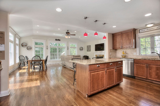 25 Warwick Ln in Stamford, CT - Building Photo - Building Photo