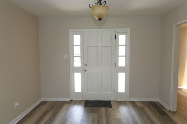 111 Fairway Dr in Valdosta, GA - Building Photo - Building Photo