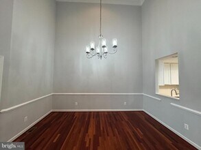 15028 Gaffney Cir in Gainesville, VA - Building Photo - Building Photo