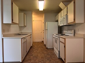 3714 Long St in Sweet Home, OR - Building Photo - Building Photo