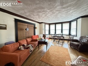 1711 Commonwealth Ave in Boston, MA - Building Photo - Building Photo