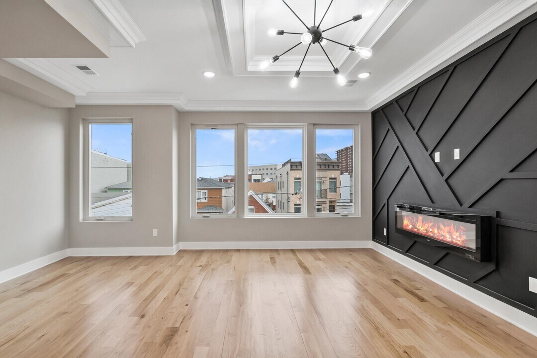 43 Grace St in Jersey City, NJ - Building Photo