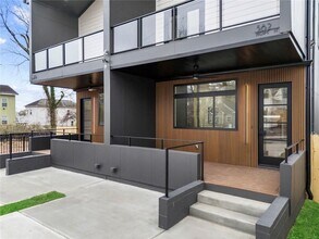 582 Hope St SW in Atlanta, GA - Building Photo - Building Photo