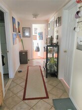5 Clyde St, Unit 1 in Somerville, MA - Building Photo - Building Photo