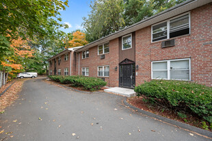 106 Central Ave in East Hartford, CT - Building Photo