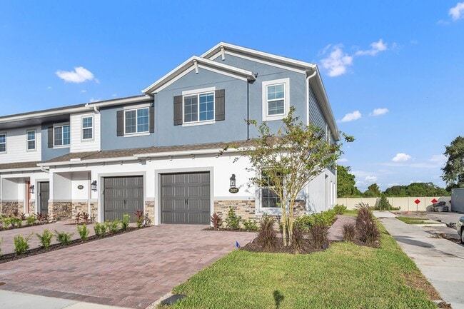 property at 2827 Narcoossee Commons Way