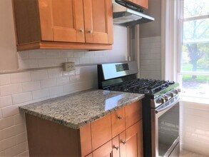 112 Woodside Green in Stamford, CT - Building Photo - Building Photo