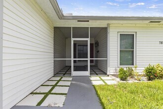 7811 NW 68th Ave in Tamarac, FL - Building Photo - Building Photo