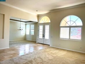 6027 Wagonmaster Ln in Roseville, CA - Building Photo - Building Photo