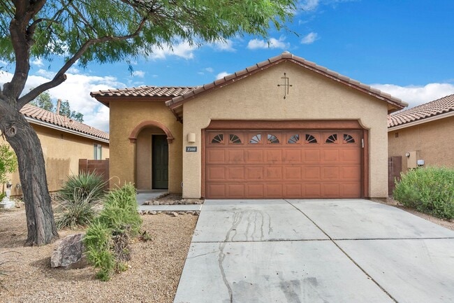 property at 5100 N River Fringe Dr