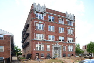 491 William St in East Orange, NJ - Foto de edificio - Building Photo