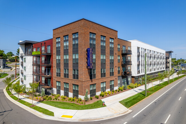 Braxton Music City in Nashville, TN - Building Photo - Building Photo