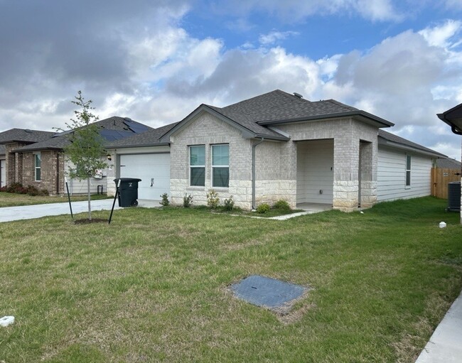 1319 Iron Horse Dr in Killeen, TX - Building Photo - Building Photo