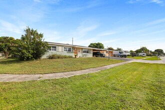 9412 Bellewood St in Palm Beach Gardens, FL - Building Photo - Building Photo