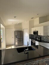 3770 SW Darwin Blvd in Port St. Lucie, FL - Building Photo - Building Photo