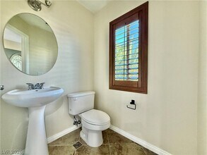 6125 W Cambiata Ct in Las Vegas, NV - Foto de edificio - Building Photo