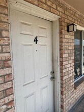 8507 Alameda Ave in El Paso, TX - Building Photo - Building Photo