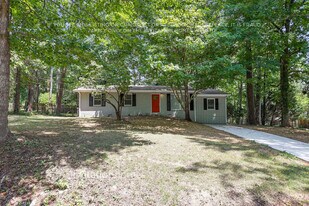 3035 Kingston Ct in Conyers, GA - Building Photo