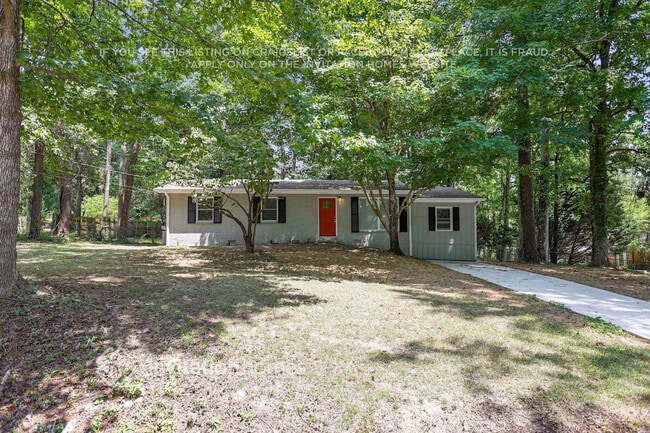 property at 3035 Kingston Ct