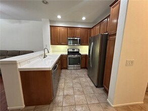 28429 Socorro St, Unit 24 in Murrieta, CA - Foto de edificio - Building Photo