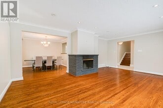 2 Millgate Crescent in Toronto, ON - Building Photo - Building Photo