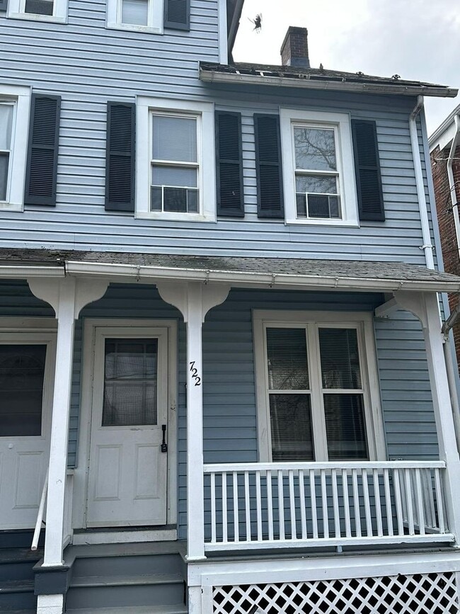 property at 722 Itaska St