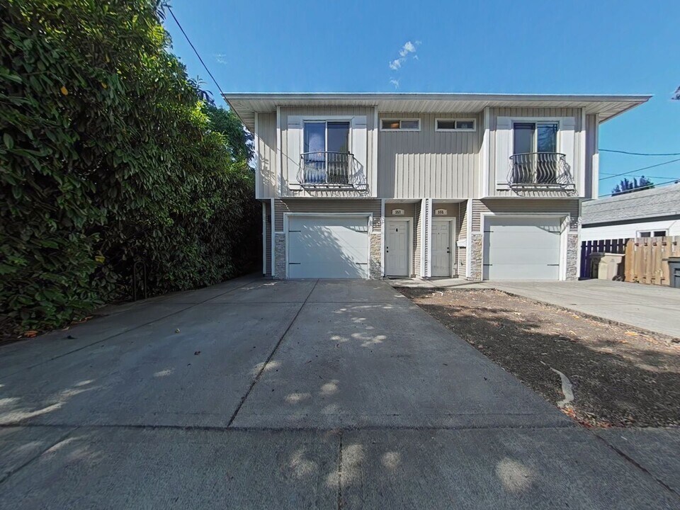 555 NW Polk Ave-Unit -557 NW Polk in Corvallis, OR - Building Photo