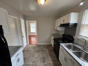 2116 Finchley Dr in Charlotte, NC - Building Photo - Building Photo