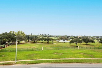 8120 Stillmeadow Ct in Laredo, TX - Building Photo - Building Photo