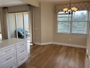 7070 Bay Woods Lake Ct in Ft. Myers, FL - Building Photo - Building Photo