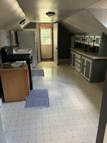 210 Thompson St in Mankato, MN - Building Photo