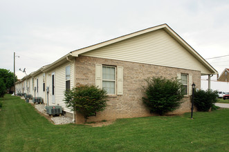 1912 19th St in Nitro, WV - Building Photo - Building Photo