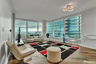 401 Harrison St, Unit 14G in San Francisco, CA - Building Photo