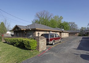 829-912 Ellena Rd in Houston, TX - Building Photo
