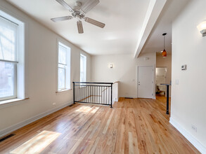 2835 N Damen Ave, Unit G00C in Chicago, IL - Foto de edificio - Building Photo