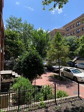 527 9th St NE, Unit 1 in Washington, DC - Building Photo - Building Photo
